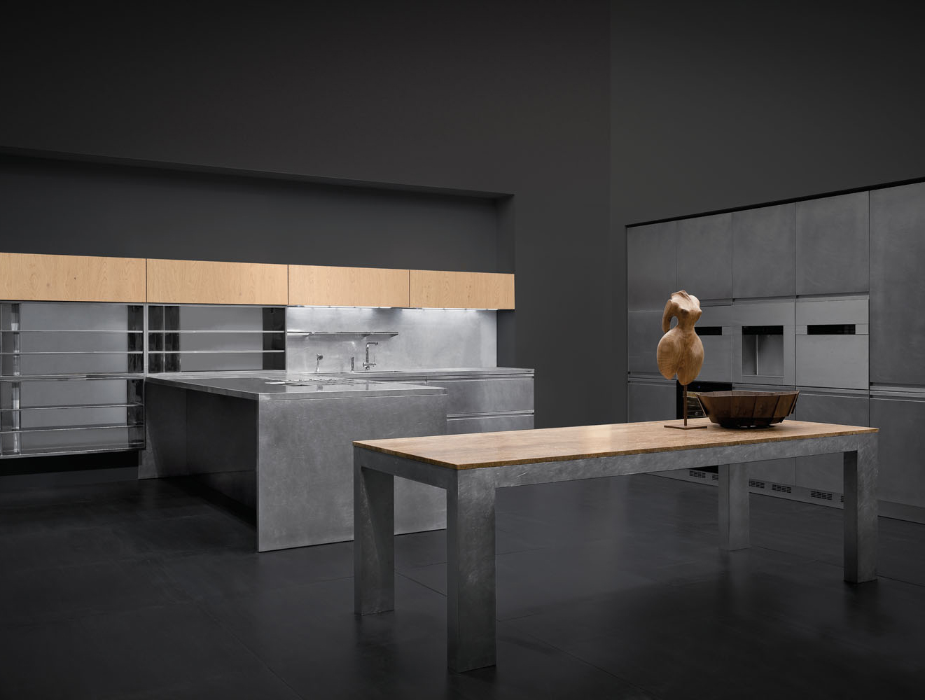 Monolit 90° la cucina lusso in acciaio con finitura hand brushed di Xera cucine