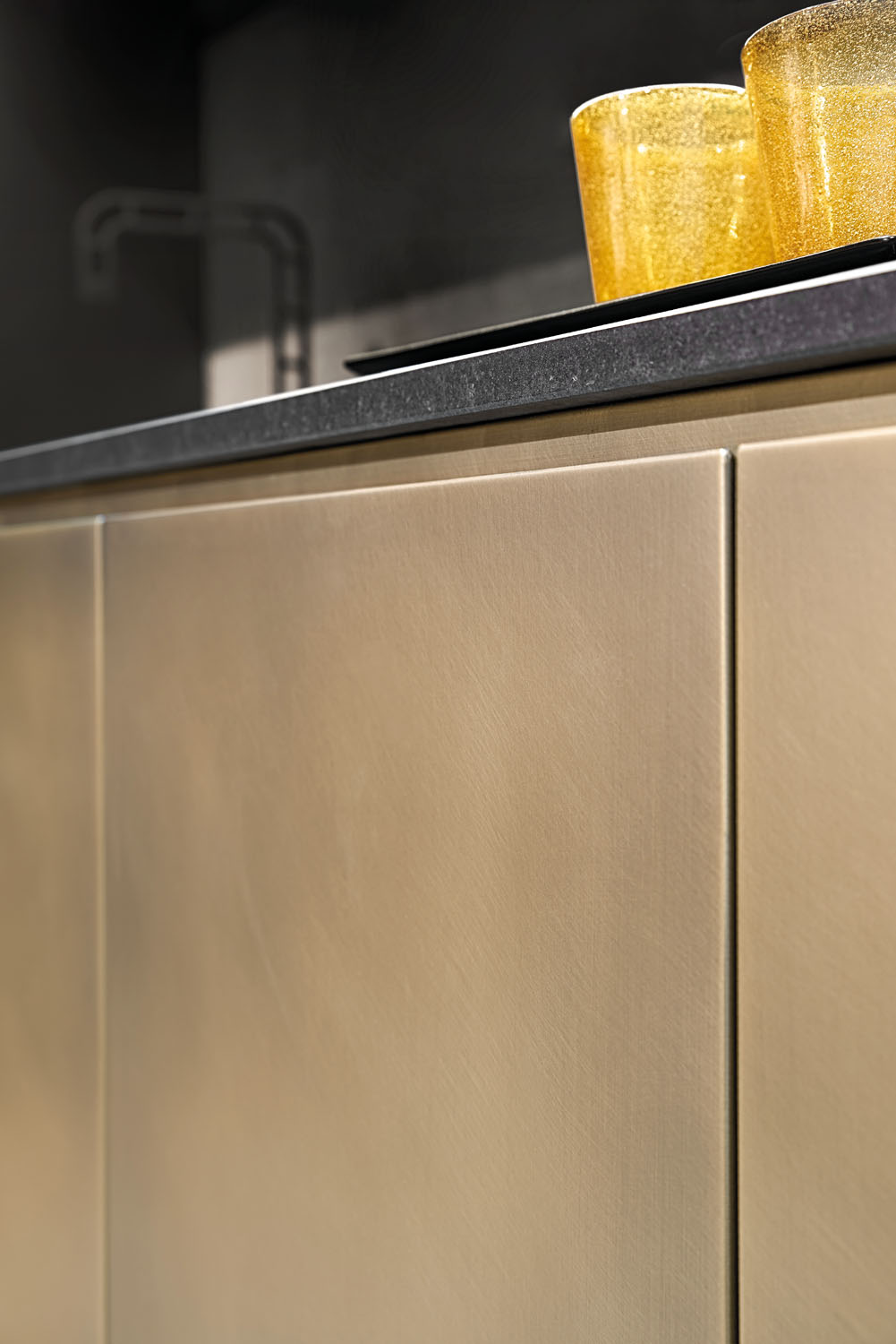 Cucina alta qualità Square acciaio ottone nuvolato cucine italiane | Xera Cucina italiana
