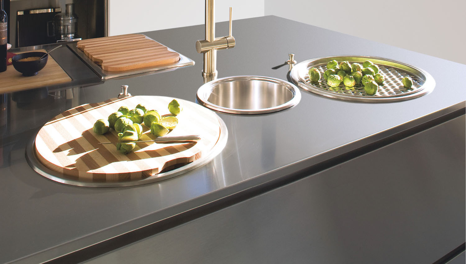 Cucina essenziale Square in acciaio inox | Xera cucine moderne